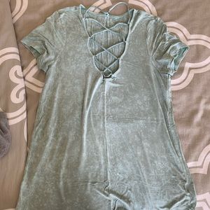 strappy V neck shirt